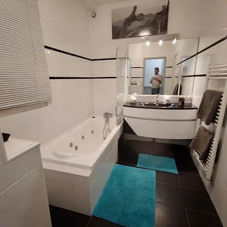 Appartement Super T3 Centre Historique Près Halles